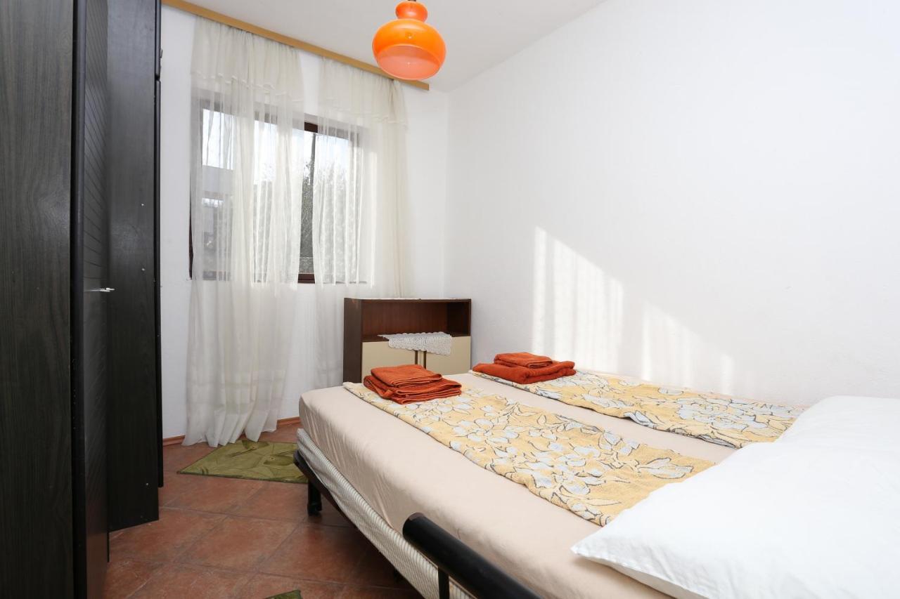 Apartments By The Sea Slatine, Ciovo - 16345 Extérieur photo
