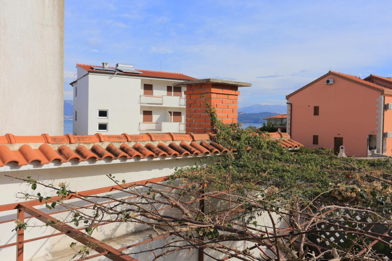 Apartments By The Sea Slatine, Ciovo - 16345 Extérieur photo