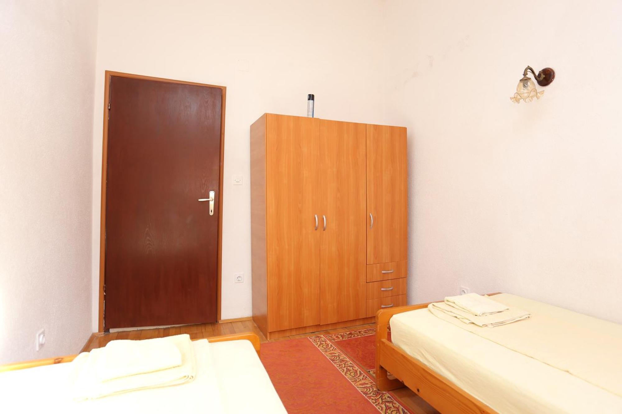 Apartments By The Sea Slatine, Ciovo - 16345 Chambre photo